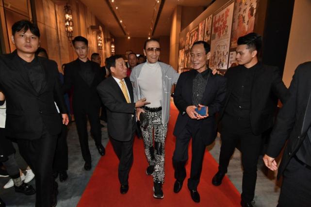 这已经是一部电影,相比于崩牙驹,向华强,你觉得陈惠敏的结局如何