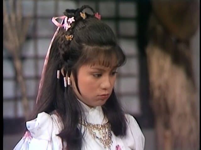 《射雕英雄传》再翻拍,黄蓉身材成最大看点,女配角穿短裤露大腿_腾讯