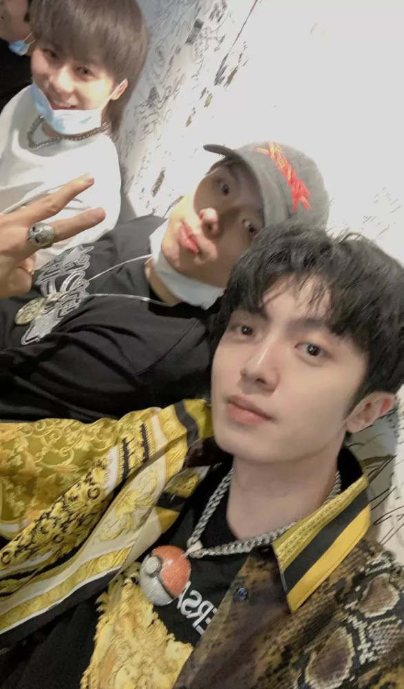 明日花 周淑怡 姜云升……活死人到底有多少新成员?_腾讯新闻