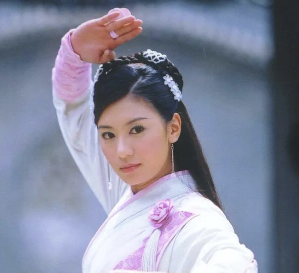 倚天屠龙记武功排行榜_倚天屠龙记最合理武功排名,张无忌没进前3,榜首毫无争议!(2)