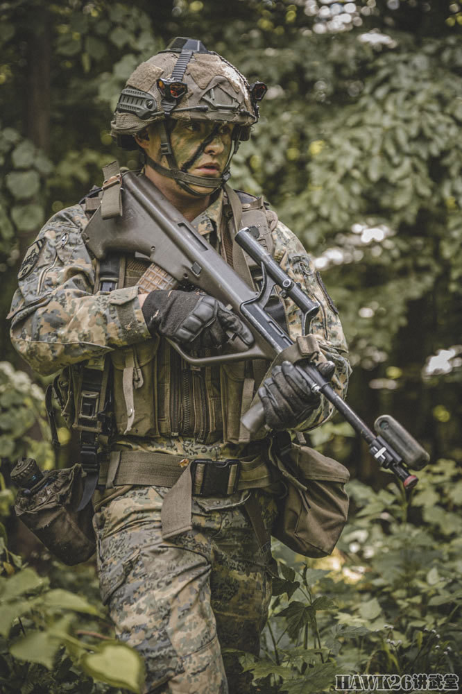 奥地利陆军机械化部队战术演习遭遇反坦克地雷讲解如何正确处置