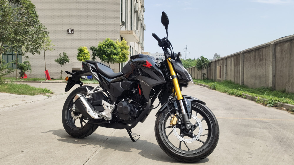 逐渐被遗忘的天下第一本田cbf190r还值得买吗