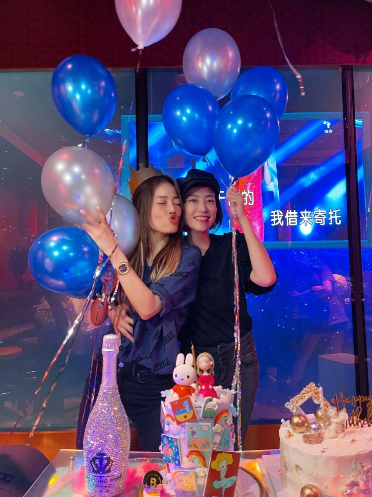 容祖儿生日,霍汶希,twins凌晨送祝福,姊妹情深