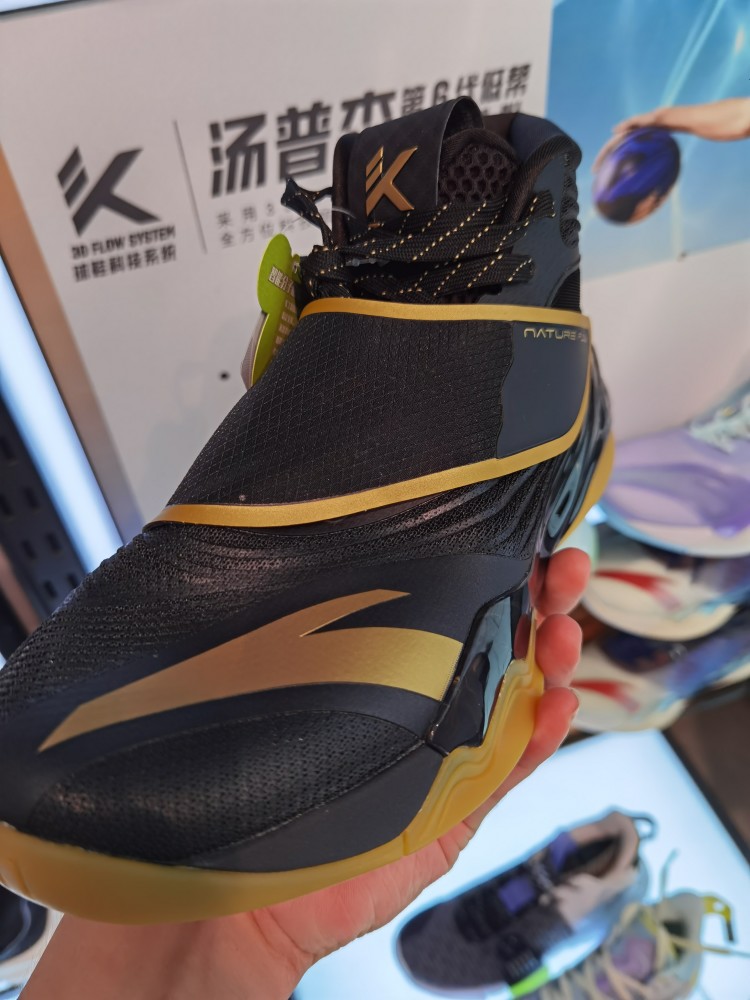 全新安踏kt6黑金配色正式发售这颜值有些一言难尽