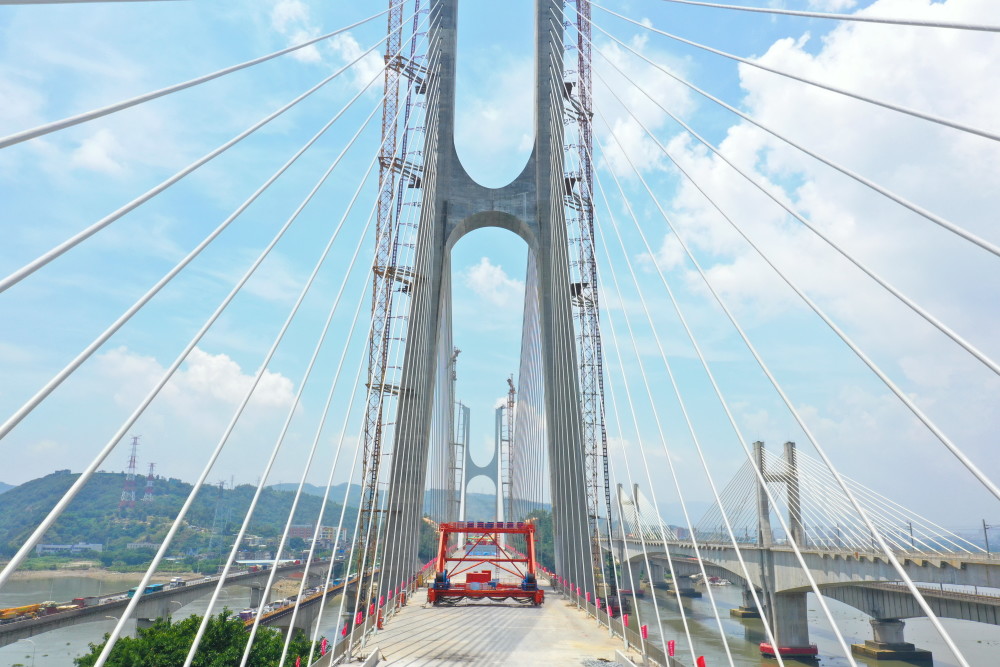 经济新建福厦铁路乌龙江大桥合龙