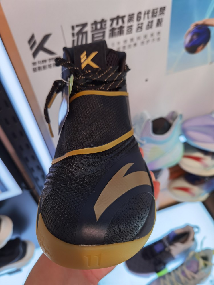 全新安踏kt6黑金配色正式发售这颜值有些一言难尽