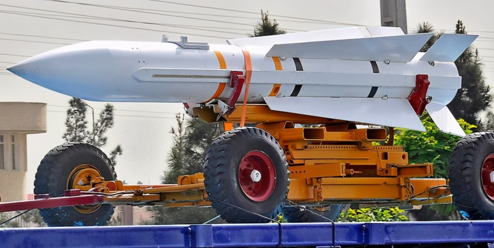aim-54"不死鸟"空空导弹同时,伊朗也研制了多型空空导弹用于取代aim