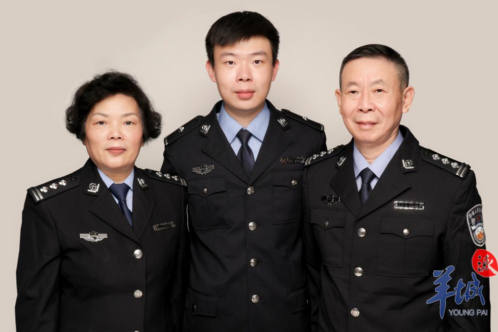 长大后我就成了您!"父子兵"共续"警察梦"