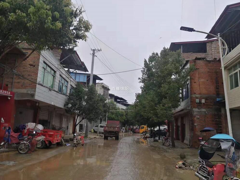 昨天(6月16日)的强降雨导致三台多个乡镇不同程度受灾,老马镇是受灾最