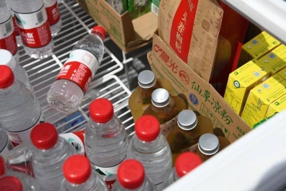 一瓶饮料而已,我却有点感动