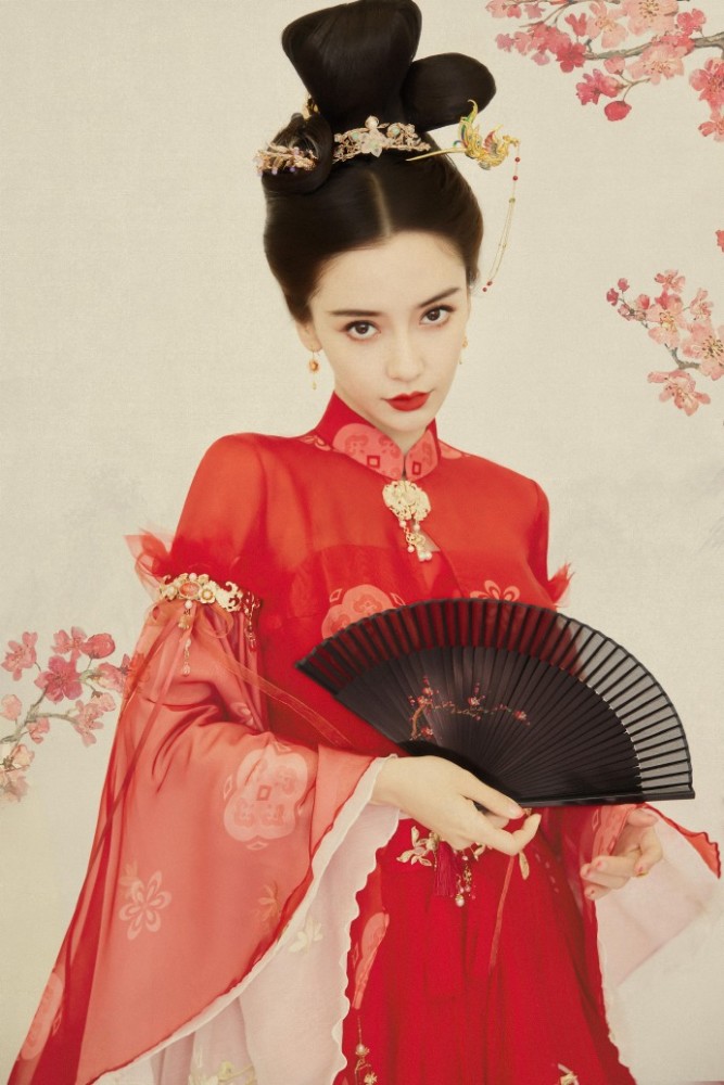 baby美图眼眉如桃花伊人入画中是你的颖吗