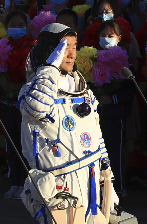 对话神舟航天员刘伯明弟弟哥哥落地后要疗养期待春节团聚