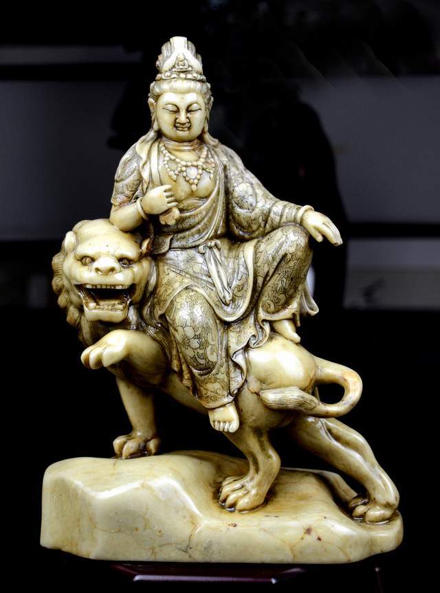 那份虔静、那份平和——寿山石雕收藏家黄坚佛像艺术展在福州开幕_腾讯新闻