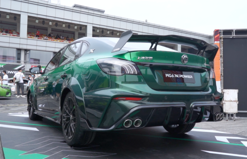 名爵6xpower渐变车漆原厂魔改