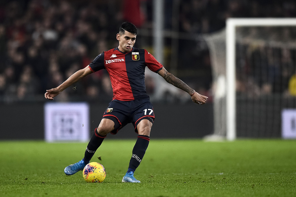 曼联今夏继续引援中后卫 阿根廷小将进入视野