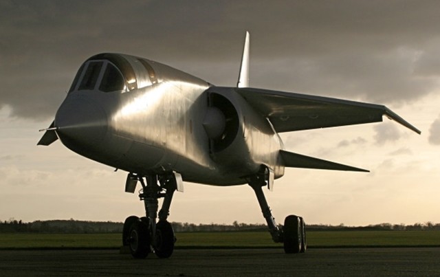 英国tsr2超音速核轰炸机因为没钱无法服役