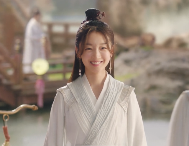 千古玦尘首播槽点多周冬雨配音出戏颜值被女配艳压许凯还胖了