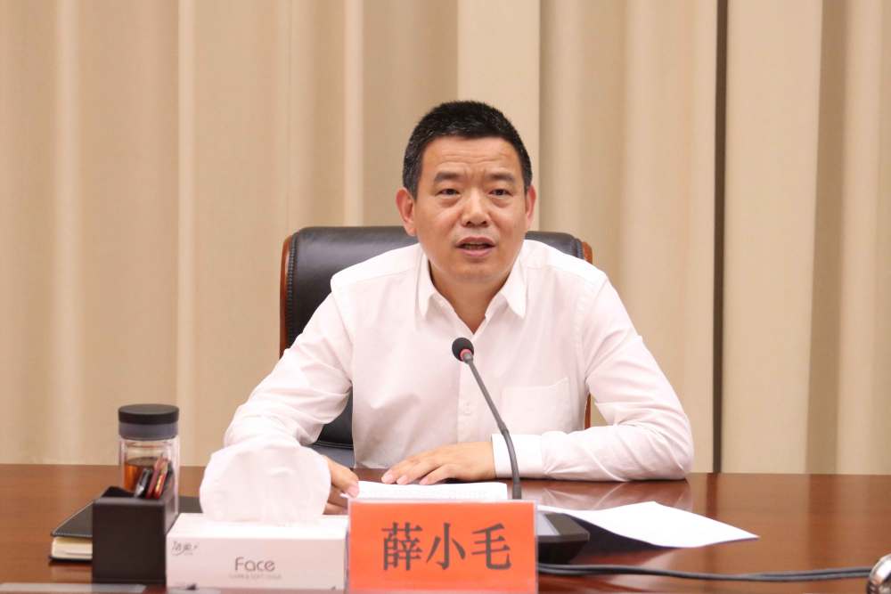 薛小毛指出,国家实施东西部扶贫协作和苏陕两省扶贫协作工作启动以来