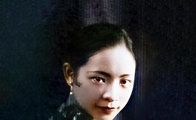 唐瑛"南唐北陆"作为旧上海交际花的鼻祖,即指南方上海有唐瑛,北方北京