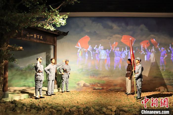 网络媒体革命老区行福建宁德老区村游人如织追寻红色记忆