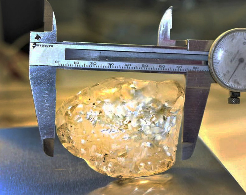 博茨瓦纳开采出世界第三大宝石级钻石_腾讯新闻