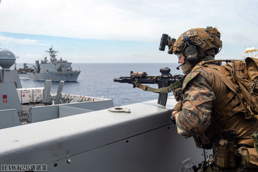 美国海军陆战队vbss战术演练海鹰吊放装备卡宾枪装ergo护木