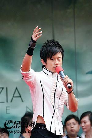 同样是快男出道,只拿第4名的张杰,为何比前3名都混得好?