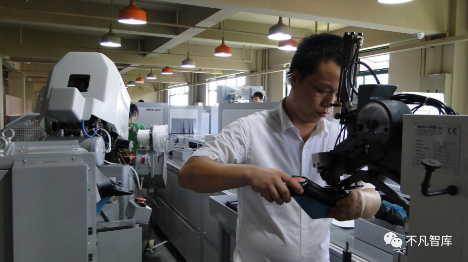 本人却依然十分低调,很少出现在公共场合,甚至连老家林云县的居民都说