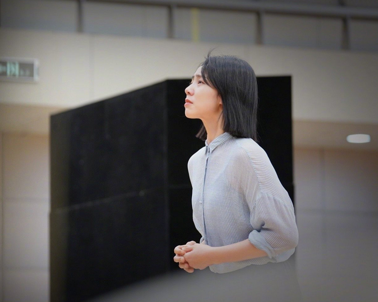 多多被骂都没回应的黄磊一家,却因孙莉跳舞而删评拉黑网友_腾讯新闻