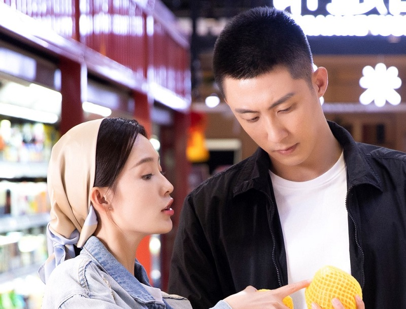 又一部现代爱情剧火了,刚播一天热度飙升至第一!狂追8集不过瘾