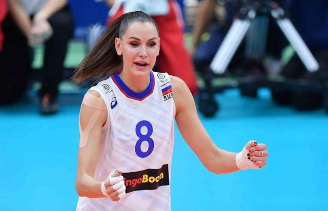 ä¸­åå¥³æ'ä¸»åé£å®¹æé¦åæç¸¾ æçç'©æè¢«éå¶ å¨éä¸å³ç¶