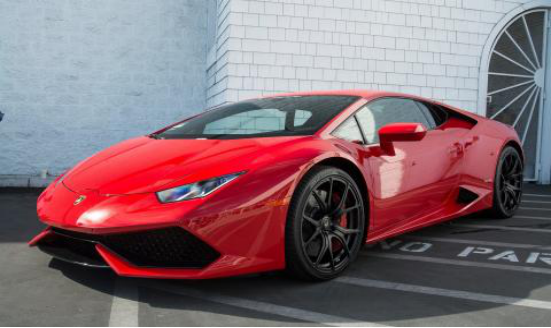 为此在许多汽车排行榜中,兰博基尼也总是排的比较靠前,与法拉利属于