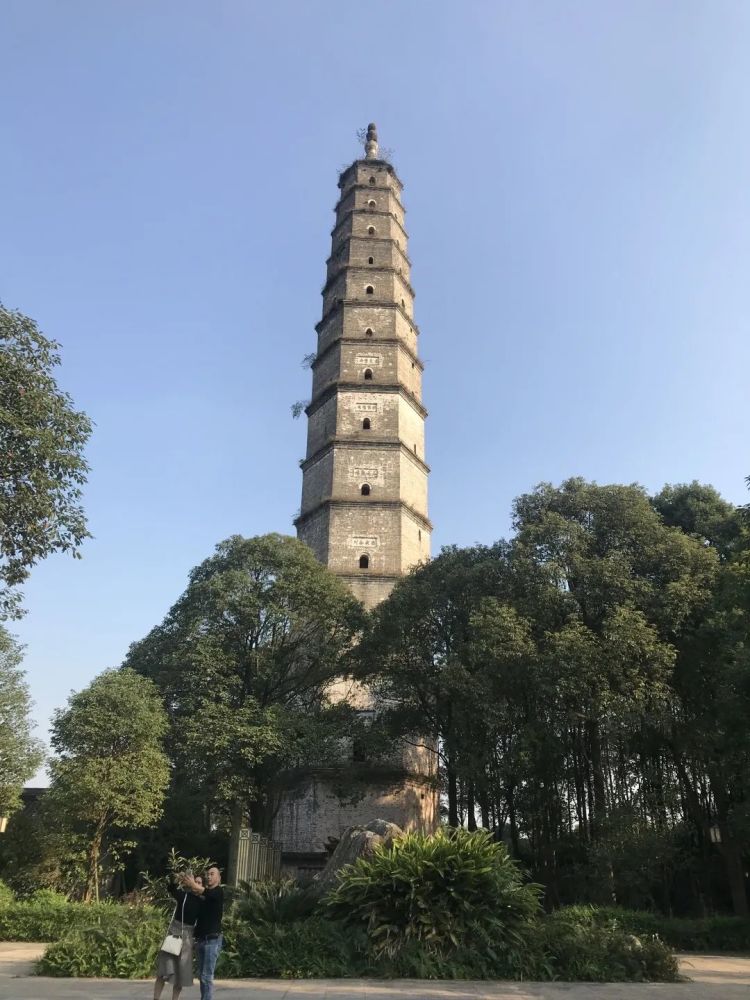 邛崃回澜塔:全国第三高砖塔