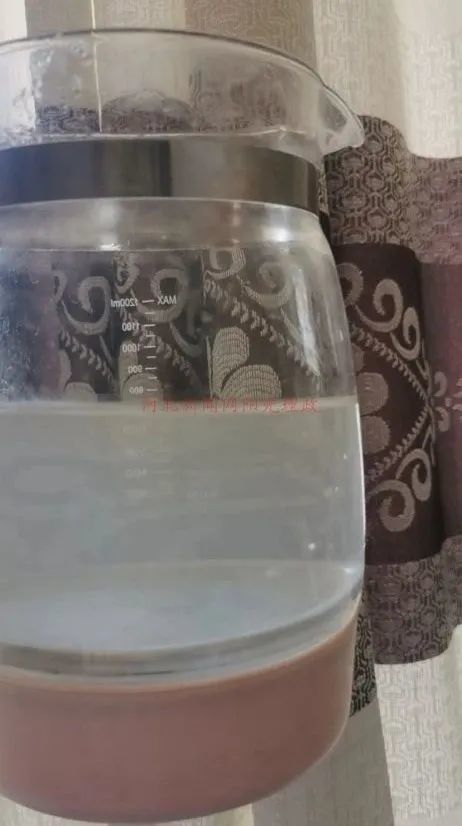 网友:肃宁县某医院附近自来水浑浊呈乳白色!供水公司回复