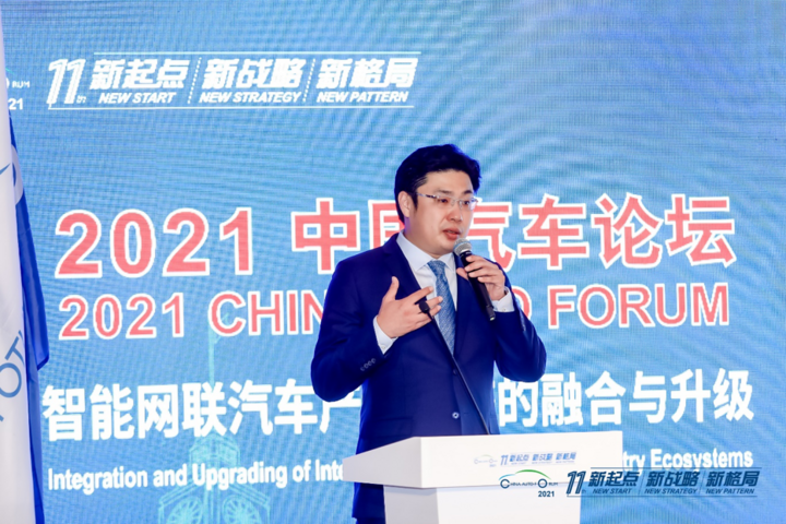 王耀排行_斗鱼王耀女团考核战,导师游弋裴擒虎带飞,学员全场尖叫:太帅了