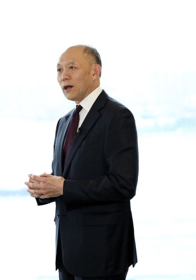 霍震寰接受新华社记者专访(6月2日摄).新华社记者 李钢 摄