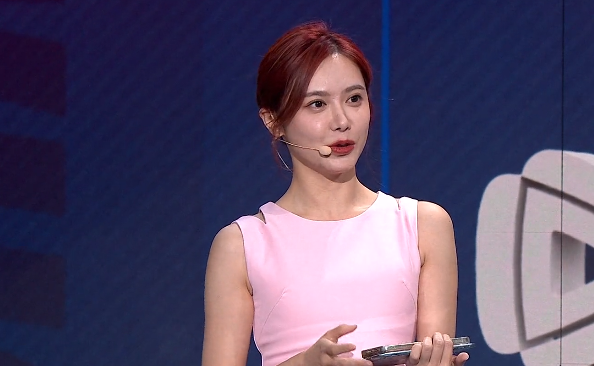 克星?美娜转播篮网三战全败被怒斥,本尊道歉,柯凡王猛力挺