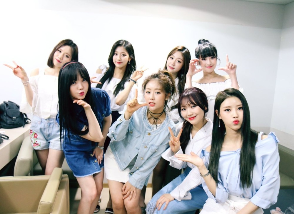 偶像的宿舍怎样lovelyzmijoo白袜子进去灰袜子出来