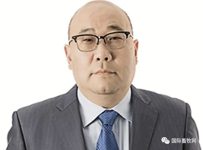 双汇创始人长子万洪建自曝遭罢免细节:与父亲发生冲突,头撞玻璃墙柜