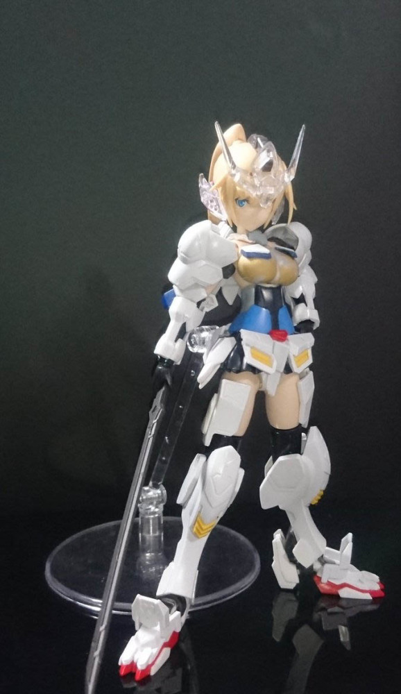 模玩控:巴巴托斯天狼座高达机娘模型