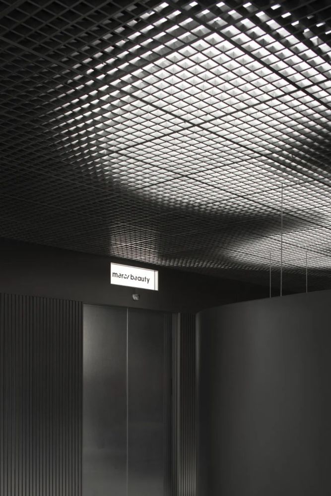 地点:成都市锦江区设计师:atomsphere architects面积