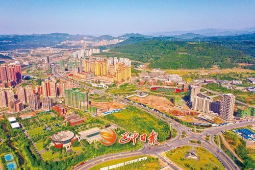 巴河南坝,杨家坝交通便畅,宜居宜商.