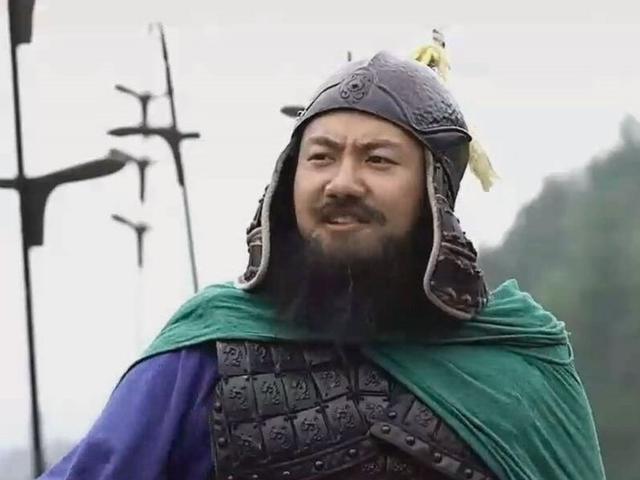 上将潘凤可斩华雄潘凤的实力果真如此不堪可能眼见不一定为实