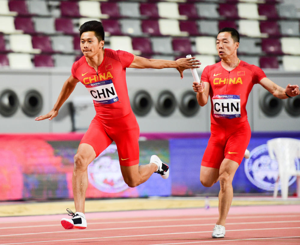 奥运接力五人阵容大致浮现 苏炳添谢震业坐阵 18岁小将有望上场_腾讯