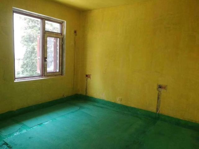 墙固界面剂也叫墙面加固剂或墙固,是一种界面剂,强固界面剂具有具有