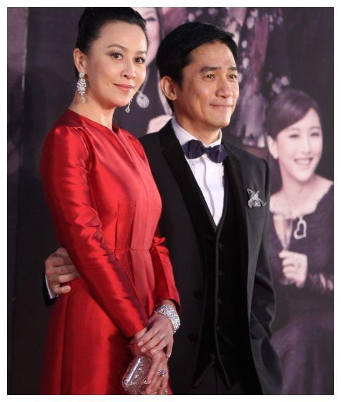 与梁朝伟同居6年分手,独自把儿子抚养长大,如今儿子是她的骄傲