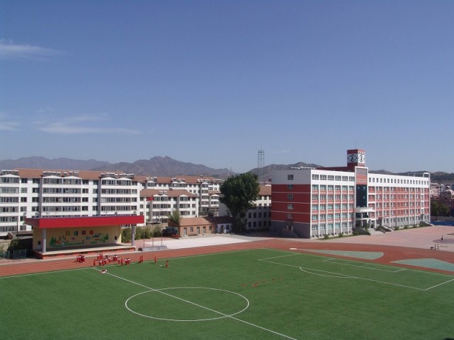 河北承德这4所高中,名气虽然不大,实力却很强,有你的母校吗?