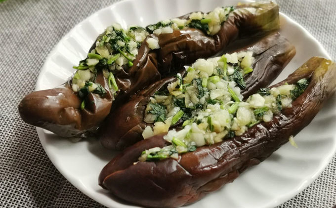 不知道吃什麼菜,來道蒜蓉茄子簡單又好吃,美味營養又下飯