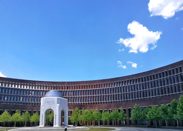 总结: 近几年关于天津大学的争议声不断,天大也在不断做着改变,从目前