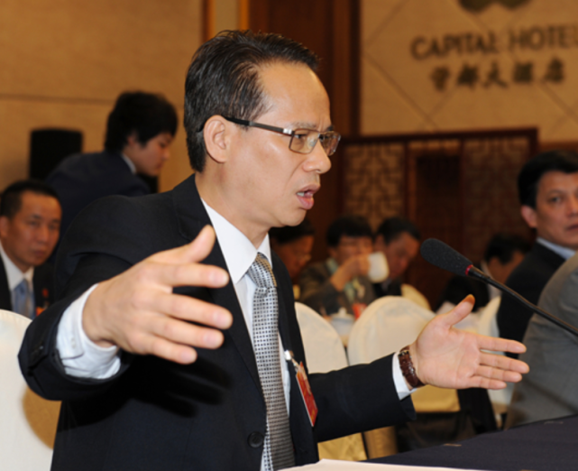 东莞土皇帝梁耀辉的人生路